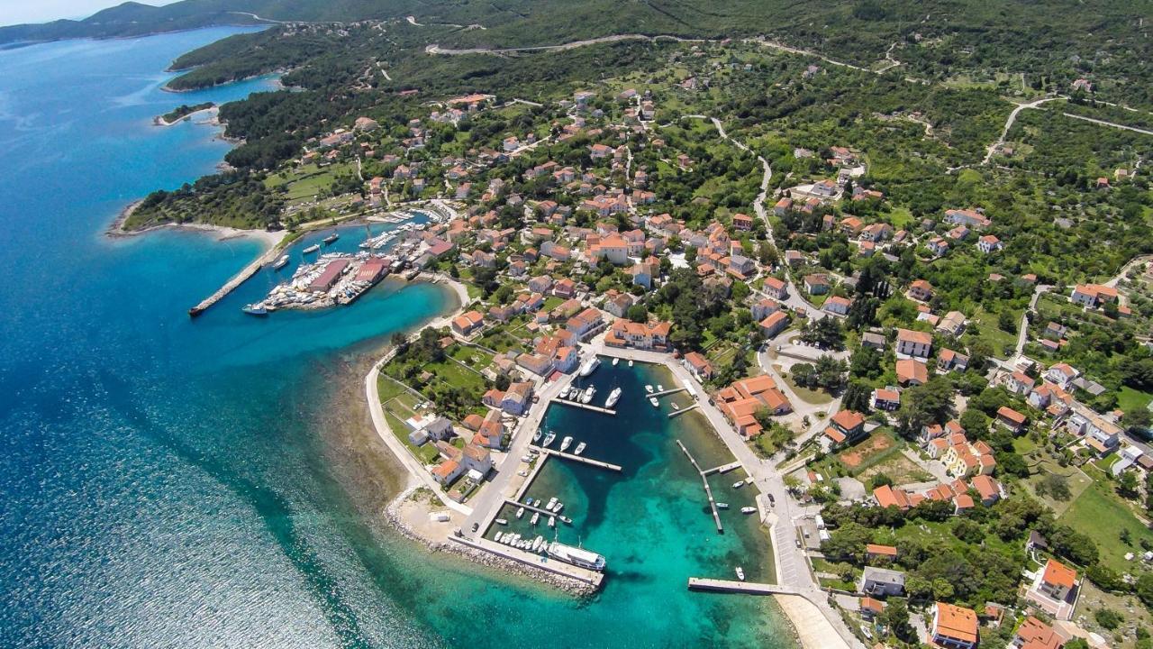 Apartments And Rooms By The Sea Nerezine, Losinj - 11815 Exterior photo